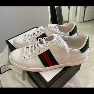 Women’s Gucci shoes size 8